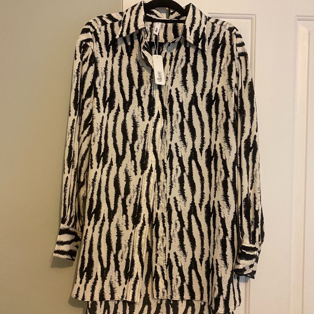 Black/White High/Lo Blouse by Glam